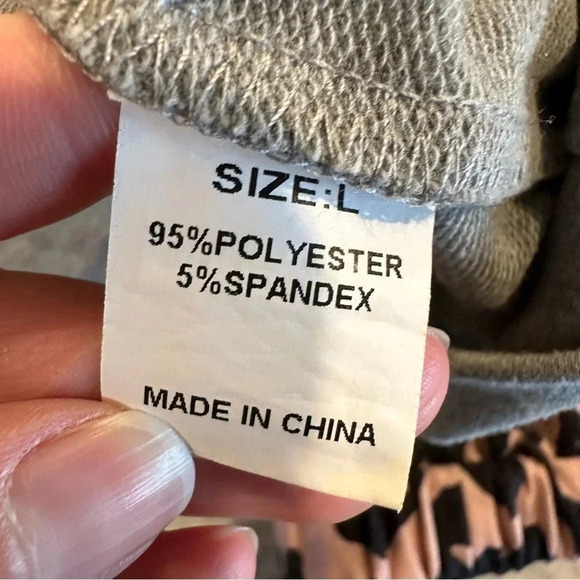 Leopard Gray & Black Quarter Zip Pullover with Pockets Relaxed Fit Size Large - Picture 10 of 11